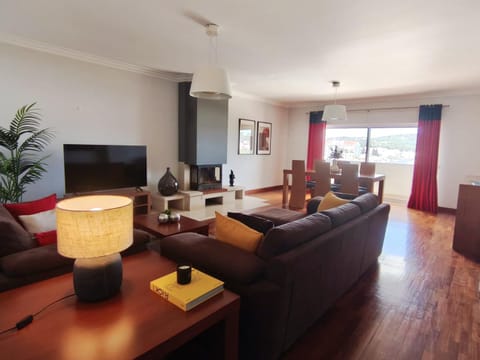 Communal lounge/ TV room, Living room, Dining area