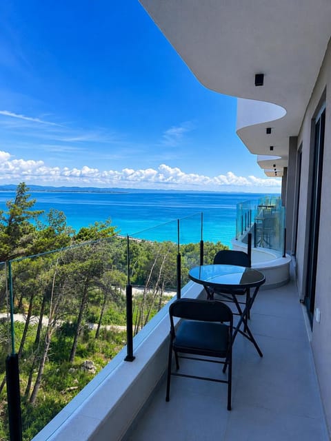 Patio, Day, View (from property/room), Balcony/Terrace, Seating area, Sea view