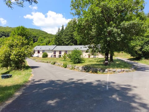 Property building, Day, Natural landscape