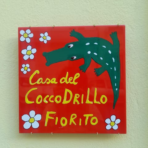 Property building, Property logo or sign, Decorative detail