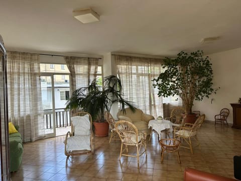 Balcony/Terrace, Living room, Seating area