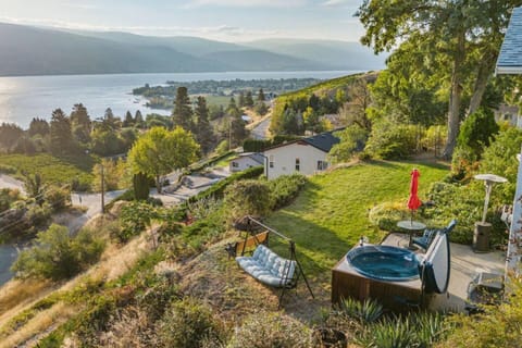 Patio, Hot Tub, Garden view, Lake view, Sunrise, Sunset