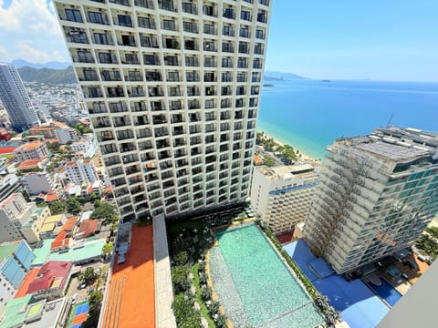 Property building, Sea view, Swimming pool