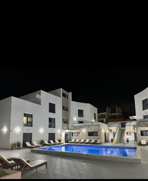 Night, Swimming pool