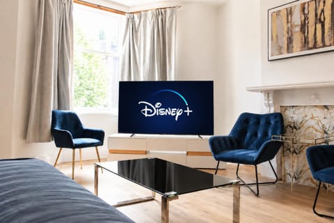 Communal lounge/ TV room, TV and multimedia