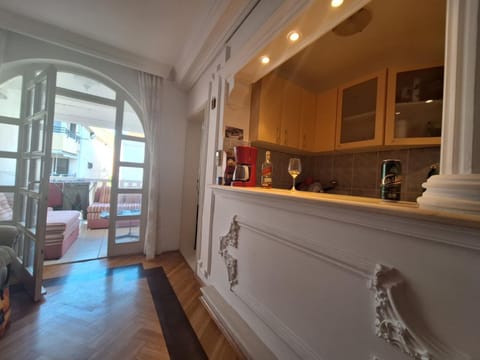 Kitchen or kitchenette, Living room, Seating area