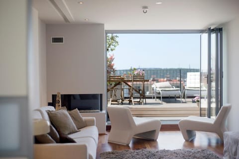 Balcony/Terrace, Balcony/Terrace
