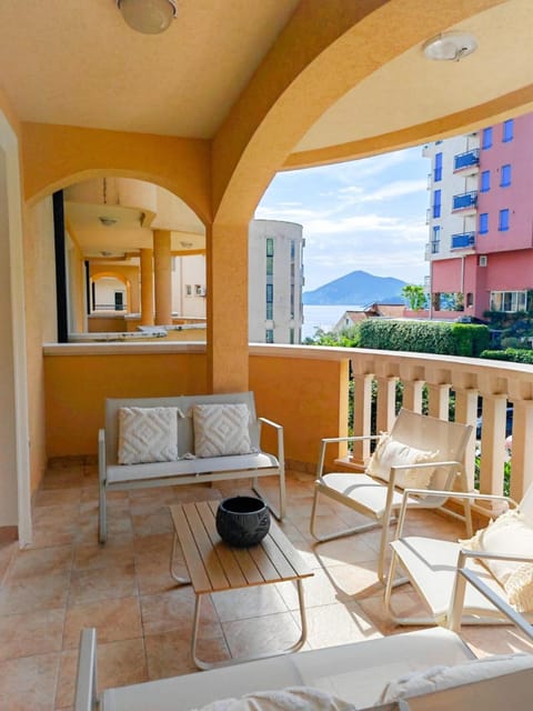 View (from property/room), Balcony/Terrace