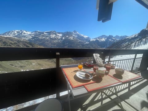 Natural landscape, View (from property/room), Balcony/Terrace, Mountain view