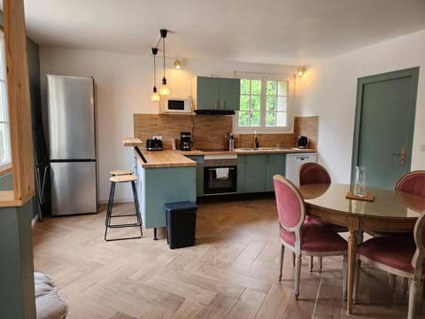 Kitchen or kitchenette, dishwasher, oven, stove, toaster