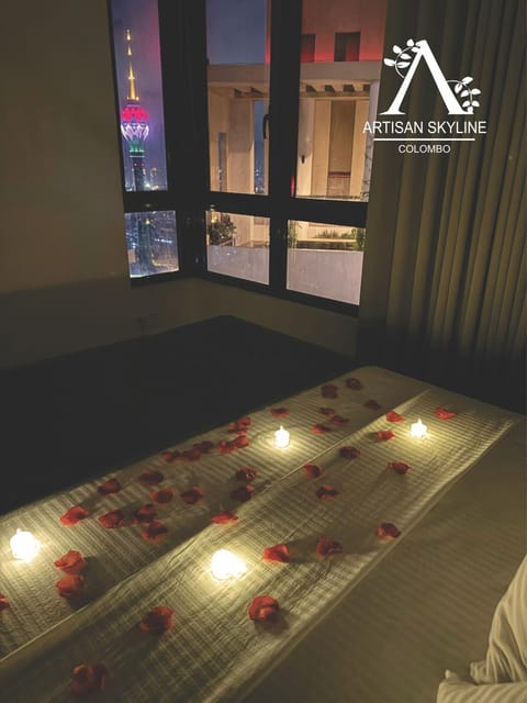 Bedroom, City view, Sea view