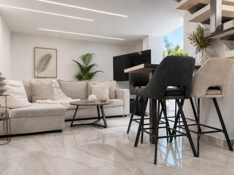 TV and multimedia, Seating area