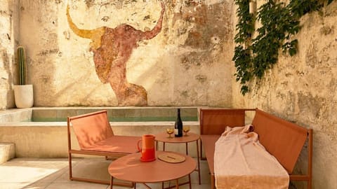 Patio, Swimming pool, Inner courtyard view