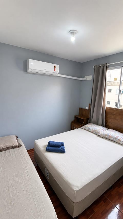 Bedroom, towels, air conditioner