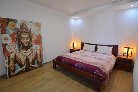 Bed, Decorative detail, Bedroom, internet