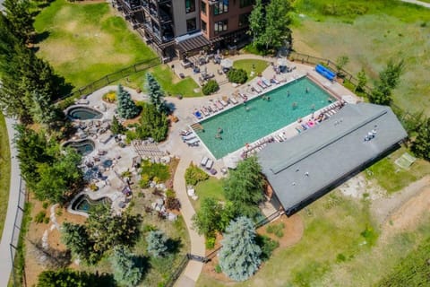 Bird's eye view, Pool view, Swimming pool