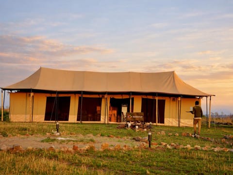 Property building, Communal lounge/ TV room, Sunset