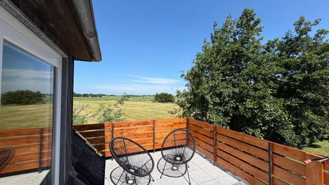 Balcony/Terrace, Garden view