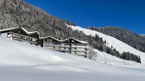 Property building, Natural landscape, Mountain view