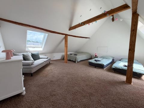 Bed, Living room, Bedroom