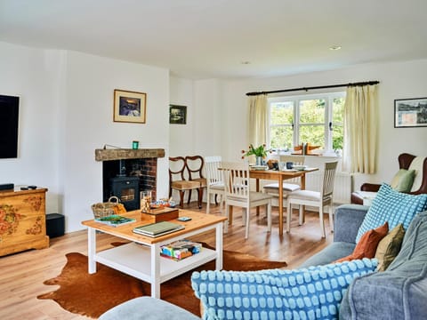 Communal lounge/ TV room, Living room