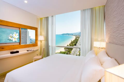 Bed, TV and multimedia, Bedroom, Sea view