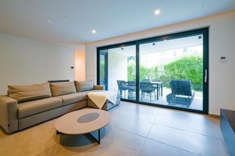 View (from property/room), Living room, Seating area