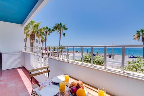 View (from property/room), Balcony/Terrace, Sea view