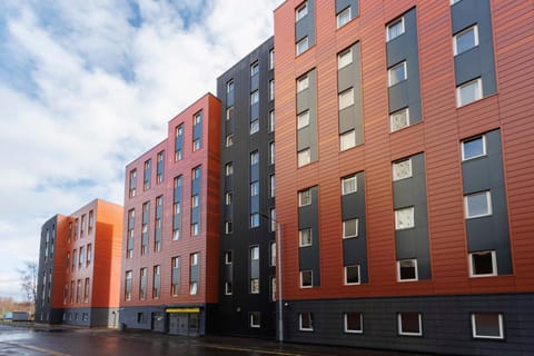 Property building, Day