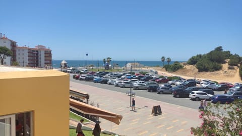 Property building, Natural landscape, Beach, Sea view, Location, Parking