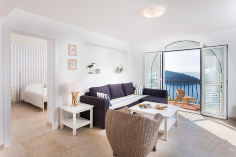 Living room, Landmark view, Sea view