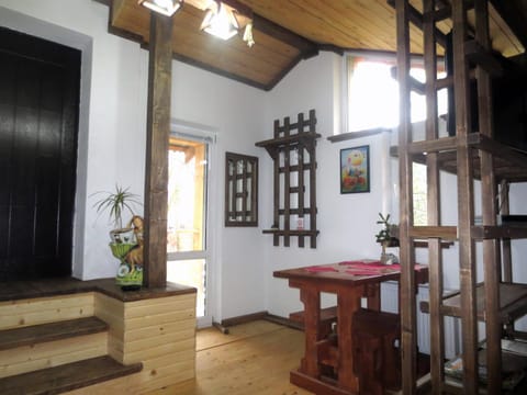 Living room, Photo of the whole room