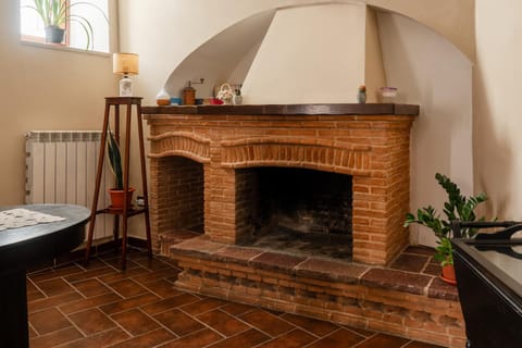 Library, Guests, group of guests, fireplace, internet, pet friendly
