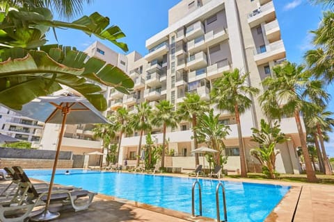Property building, Patio, Spring, Day, Natural landscape, Garden, Garden view, Pool view, Swimming pool, sunbed