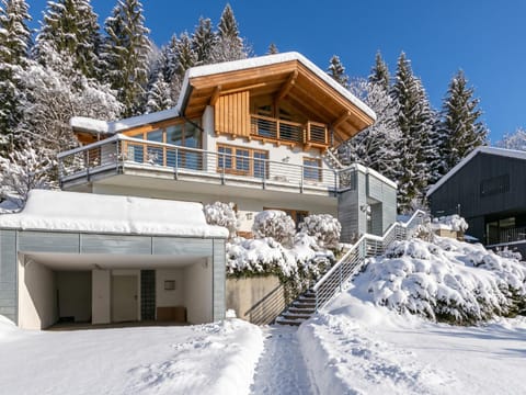 Property building, Winter