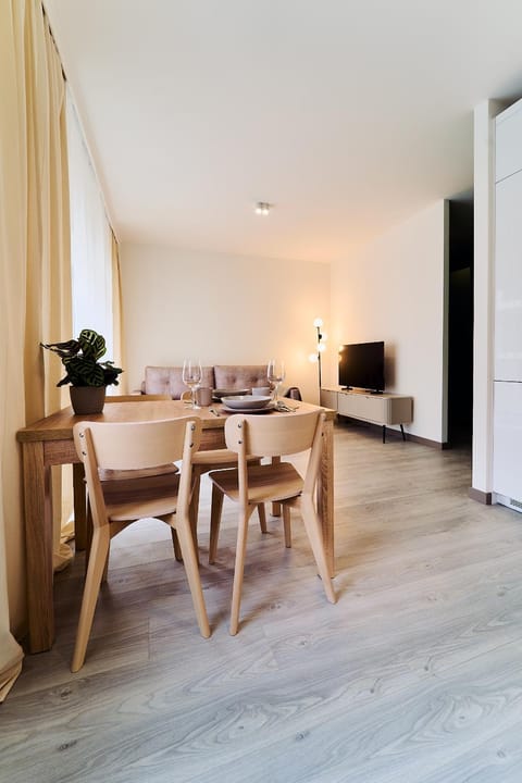 Living room, Seating area, Dining area