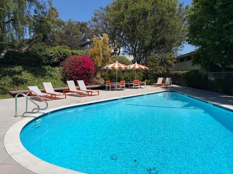 Balcony/Terrace, Swimming pool