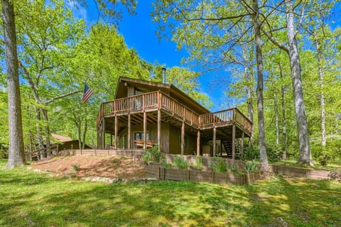 Property building, Day, Natural landscape, Garden view