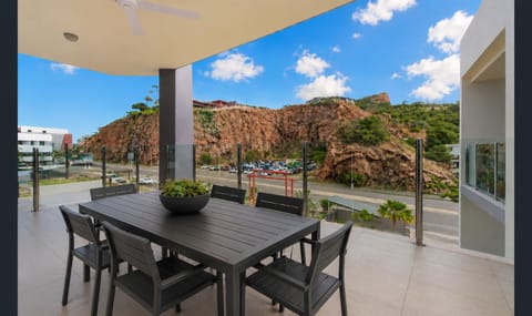 Natural landscape, Balcony/Terrace, Mountain view