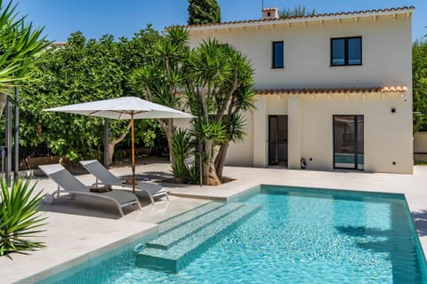 Patio, Day, Garden, Pool view, Swimming pool, Swimming pool, sunbed
