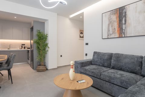 Living room, Seating area, kitchen