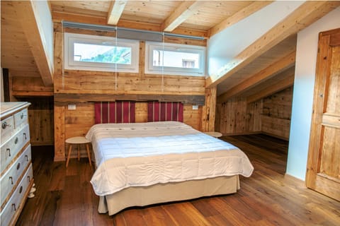 Bedroom, wardrobe