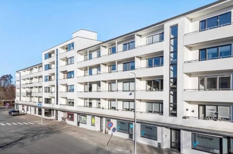 Property building, Neighbourhood