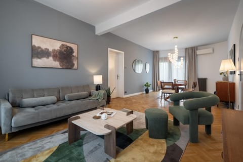 Living room, Seating area, air conditioner