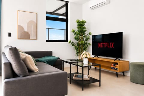 Property building, Communal lounge/ TV room, TV and multimedia, View (from property/room), Living room, Entertainment, Entertainment