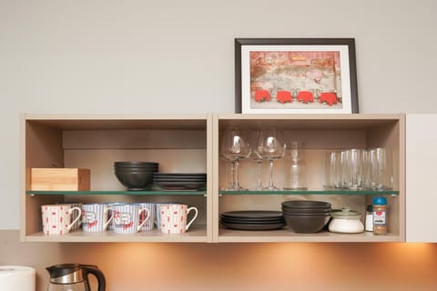 Coffee/tea facilities, Kitchen or kitchenette
