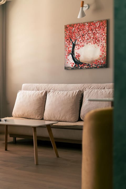 Living room, Decorative detail, Seating area