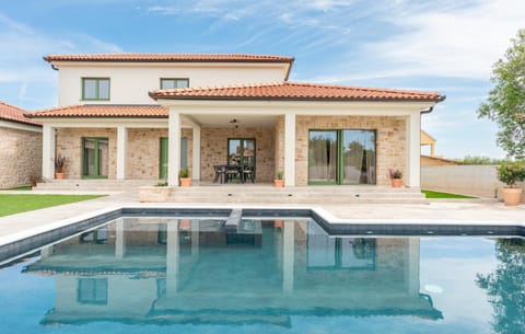 Patio, Pool view, Swimming pool