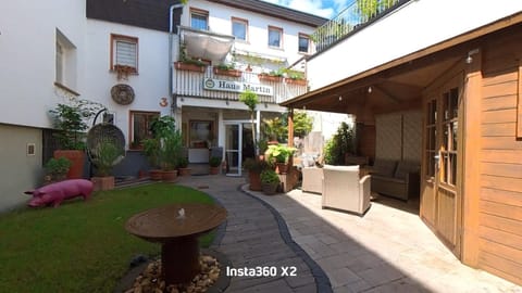 Property building, Patio, Spring, Day, Garden, Garden view