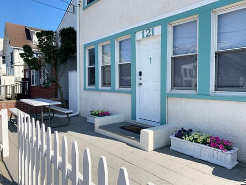 Patio, Facade/entrance, Seating area